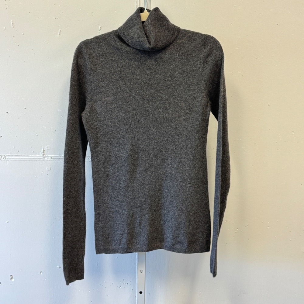 Ann Taylor Cashmere Turtleneck Sweater Gray Small 248582 70079 Minimalist Casual